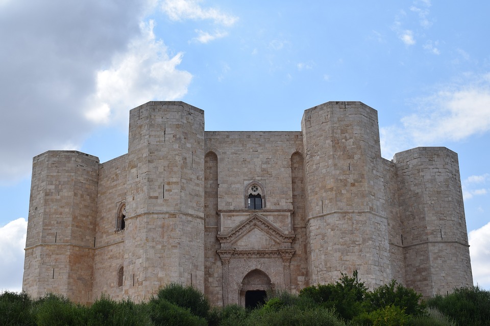 Castel del Monte in Puglia